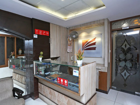 OYO 15382 Hotel Shant Mai