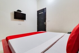 Dhingra Guest House by OYO Rooms