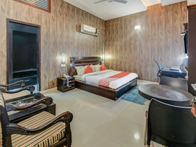 Hotel Deep by OYO Rooms
