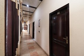 Hotel Sanaya by OYO Rooms
