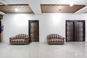 Hotel Yuvraj Residency by OYO Rooms