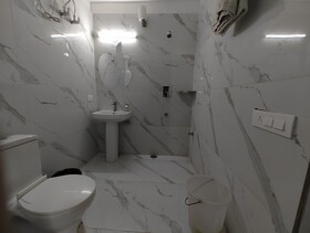 Apex Hotel
