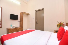 Comfort Inn by OYO Rooms