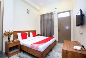 Comfort Inn by OYO Rooms
