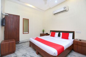 Comfort Inn by OYO Rooms