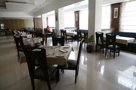 OYO Premium Baddi Nalagarh Highway