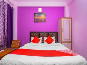 Hotel Mansarovar by OYO