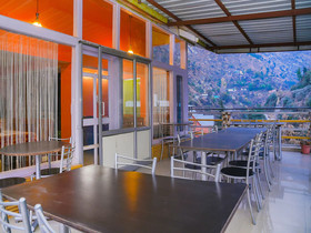 Hotel Mansarovar by OYO