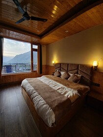 The Black Morel Hotel & Restaurant