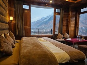 The Black Morel Hotel & Restaurant