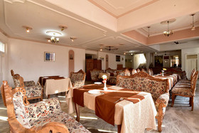 Mashoo Resorts by OYO Rooms