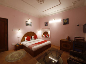 OYO 14534 Hotel Oakwood