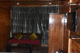 Aamod Aanantham Country Resort