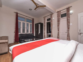 Hotel Cozy Nook by OYO Rooms