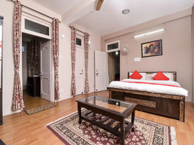 Hotel Cozy Nook by OYO Rooms