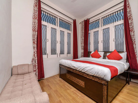Hotel Cozy Nook by OYO Rooms