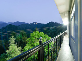 Hotel Cozy Nook by OYO Rooms
