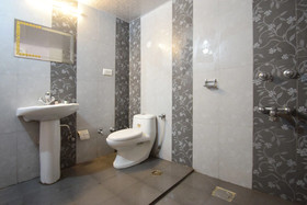 Hotel Grand Hills By OYO Rooms