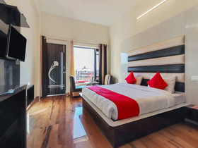 Hotel Grand Hills By OYO Rooms