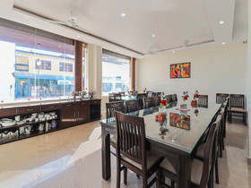 Hotel Grand Hills By OYO Rooms