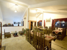 Hotel Oak Valley Residency