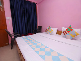 Cozy Stay by OYO Rooms