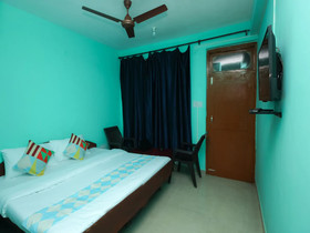 Cozy Stay by OYO Rooms