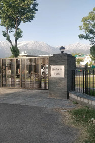 Guleria Villa
