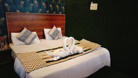 Hotel Nirbana Heights