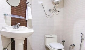 Rosewood Inn I By Fabhotel