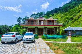 Una Comfort Great Himalayan Adventure Reosrt