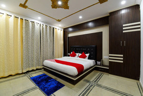 Hotel HHH By OYO Rooms