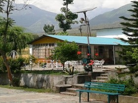 Pops Hotel and Restaurant