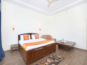 Luxury Villa Kasauli by OYO Rooms
