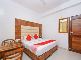 The Royal Nest By OYO Rooms