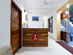 The Royal Nest By OYO Rooms