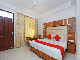 The Royal Nest By OYO Rooms