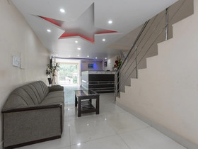 Diamond Vaishali By OYO Rooms