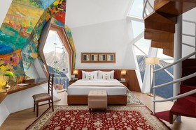 Tree of Life Eila Art Hotel, Naggar