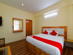 Anand Niwas By OYO Rooms