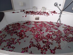 Elegance Retreat