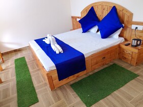 Elegance Retreat