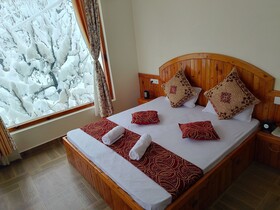 Elegance Retreat