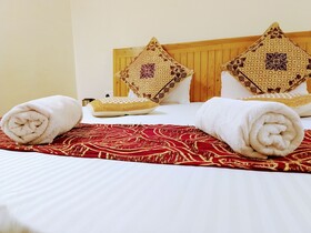 Elegance Retreat