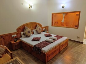 Elegance Retreat