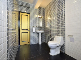 Heaven On Earth by OYO Rooms