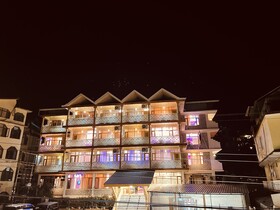 Hill River Resort By West Western
