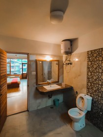 Hipostel Manali