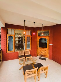Hipostel Manali