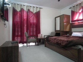 Hotel Crystal
